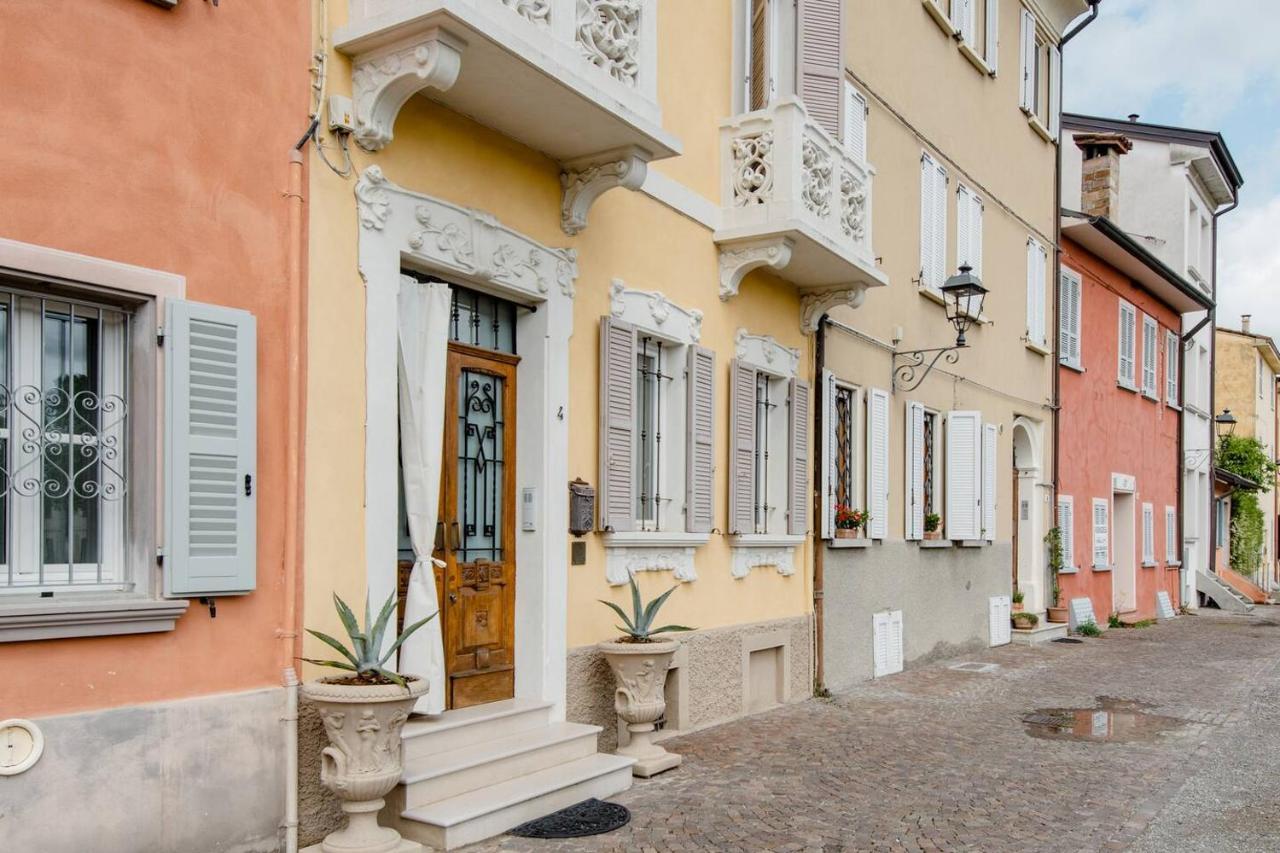 La Casa Sulle Mura Montecchio Emilia Bagian luar foto